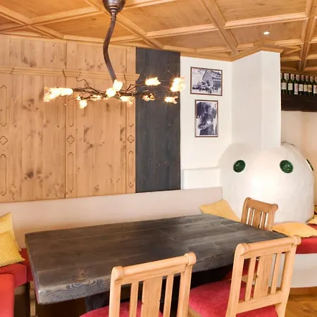 호텔 Hospiz Alm Residenzen 4*